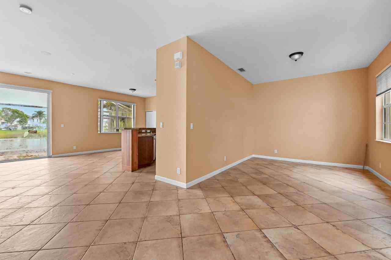 116 Hamilton Ter - Photo 5 of 26