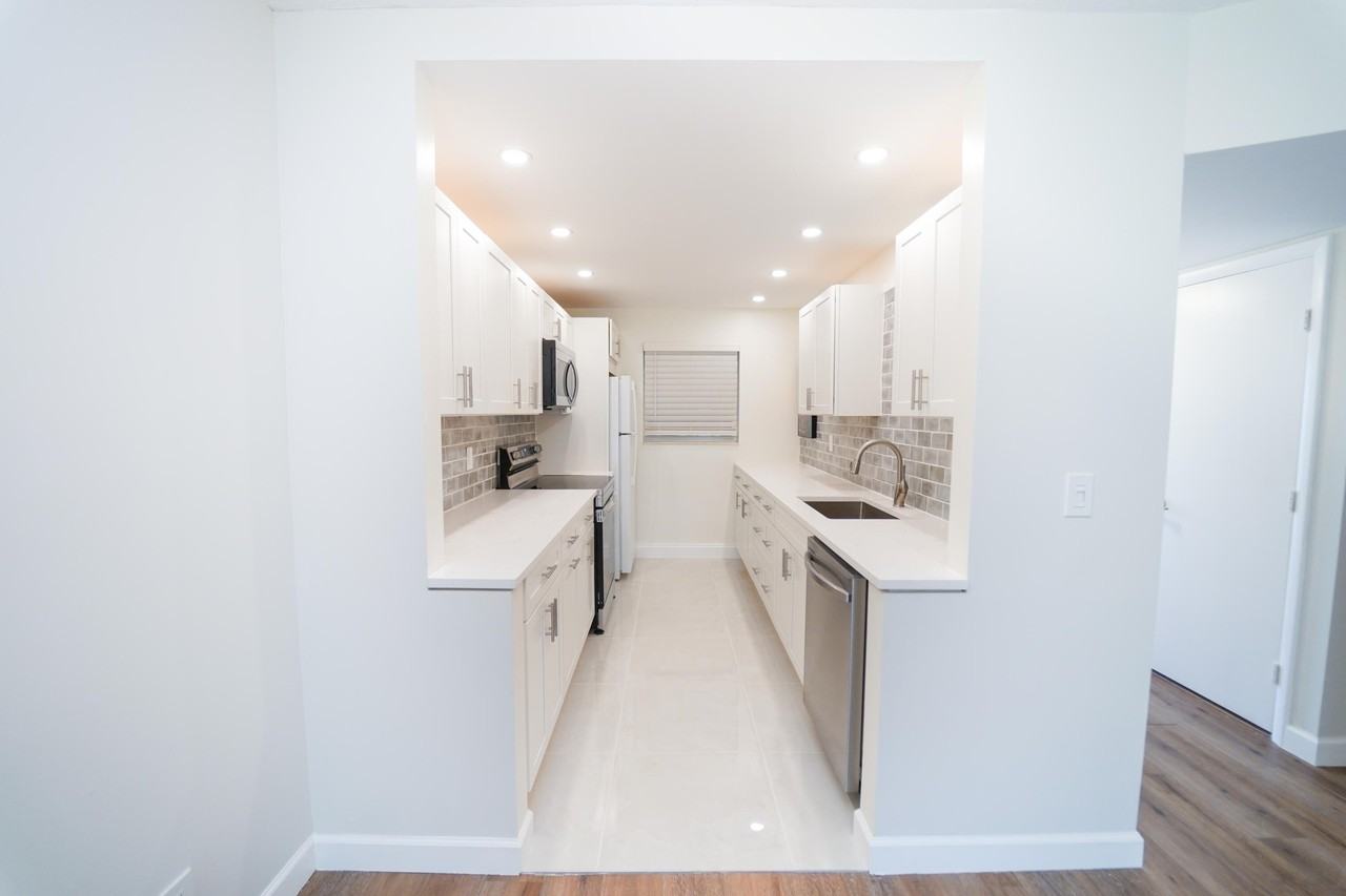 2660 Sw 22nd Ave #1203 - Photo 4 of 24