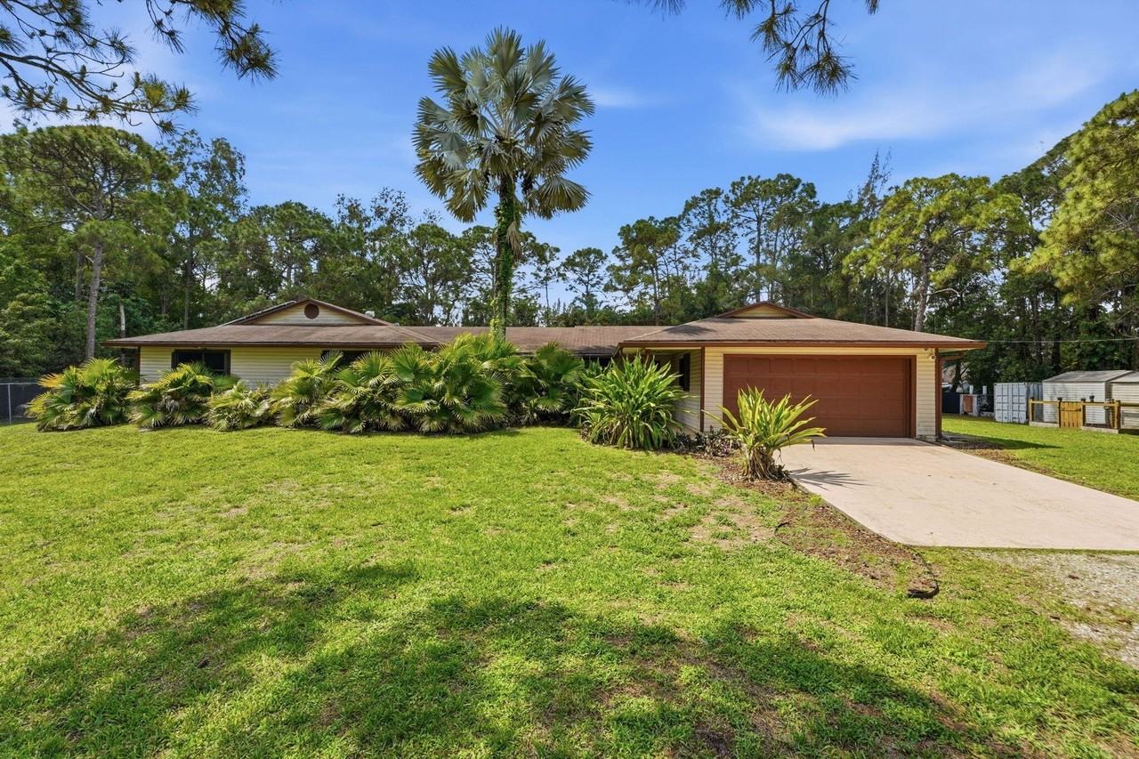 12356 61st Ln N - Photo 3 of 26