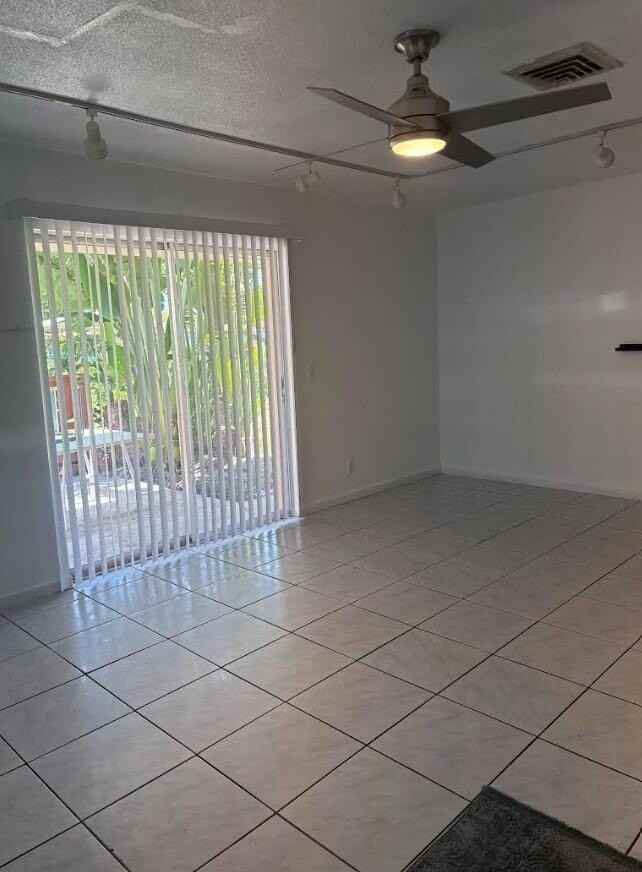 2801 Albatross Rd - Photo 2 of 15