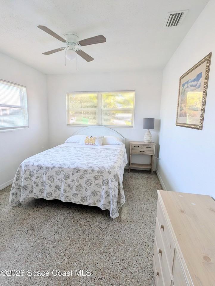 1420 Avocado Ave #15 - Photo 5 of 10