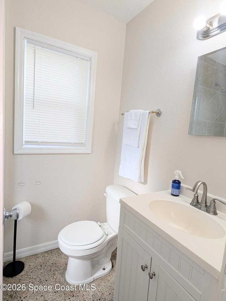 1420 Avocado Ave #15 - Photo 7 of 10