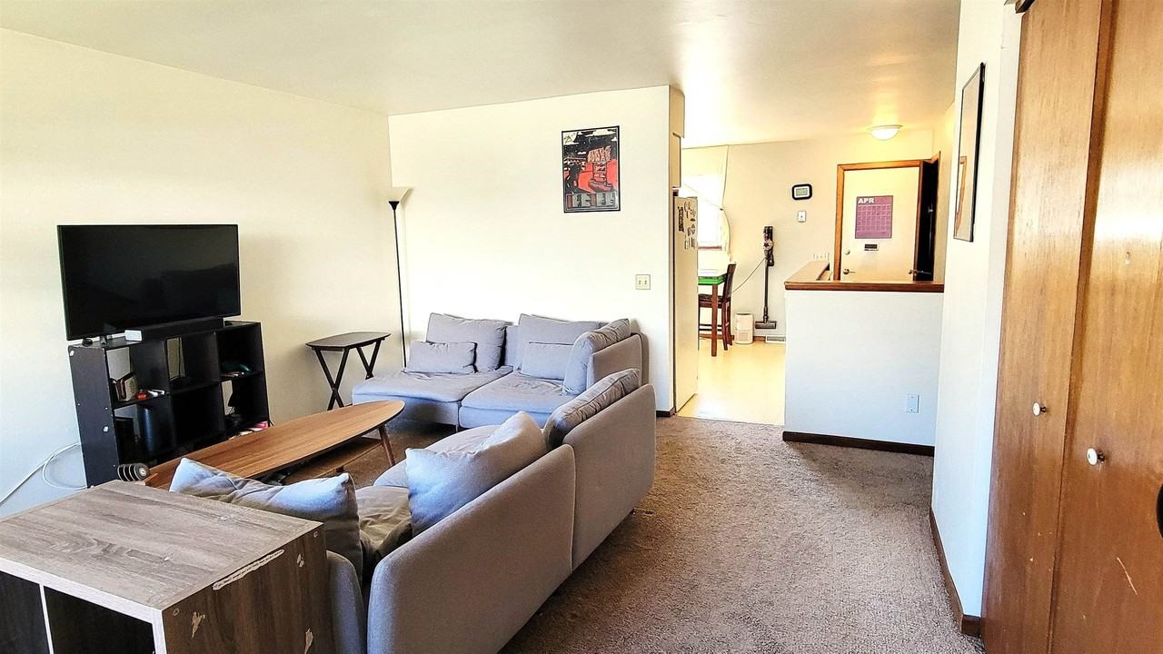 4015 Claire St - Photo 5 of 24