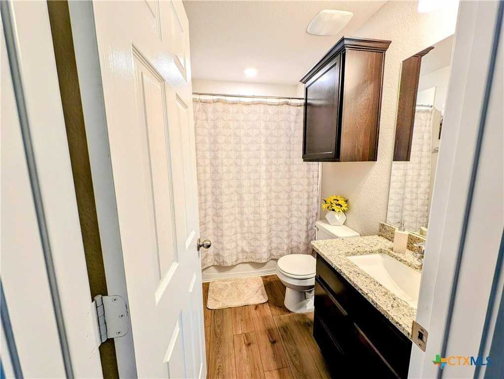 305 Bobby Lou Ln - Photo 7 of 15