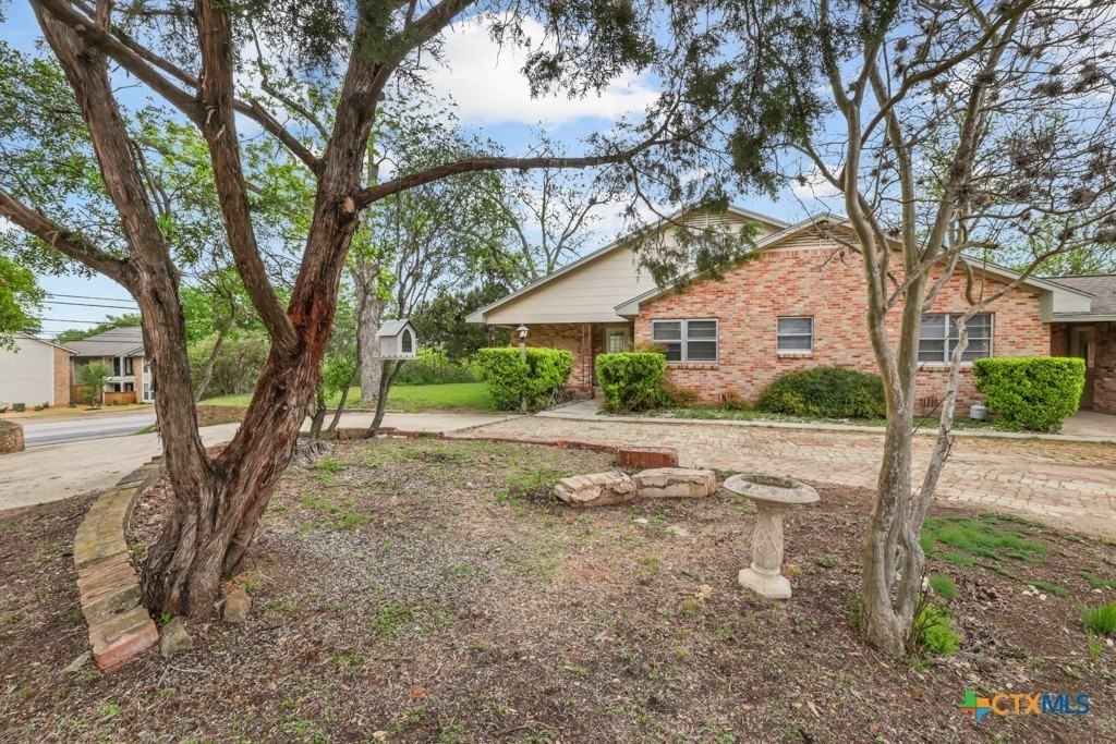 1511 Ranch Road 12 - Photo 2 of 28