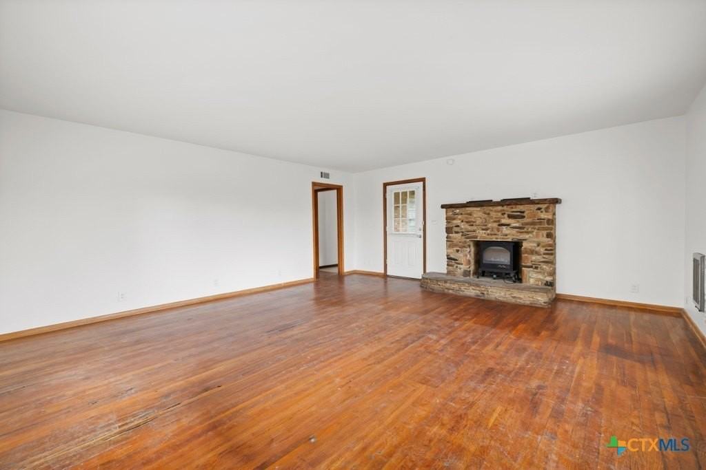 1511 Ranch Road 12 - Photo 6 of 28