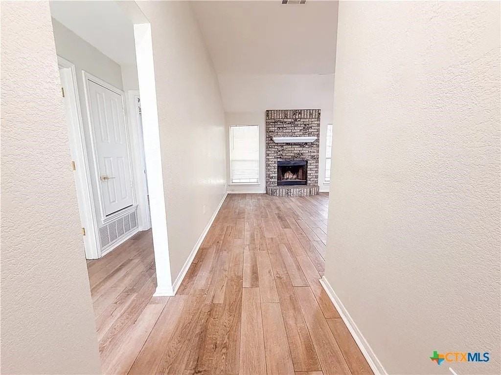 5414 Williams Dr - Photo 2 of 14