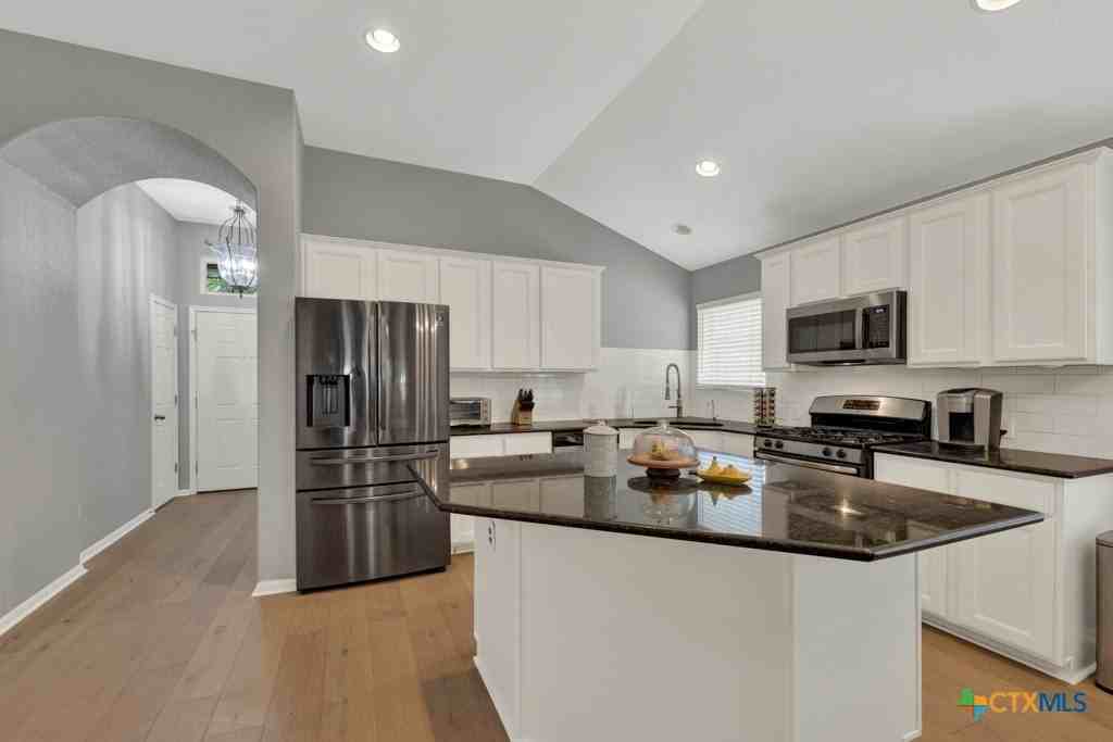 481 Bayou Bend Dr - Photo 7 of 32