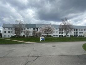 3 Admiralty Dr #B5 - Photo 1 of 1