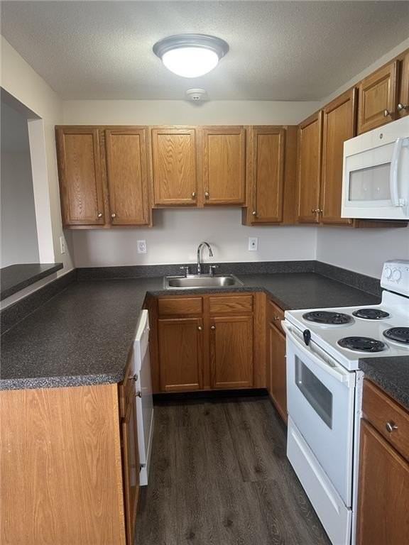 3 Admiralty Dr #B5 - Photo 2 of 19