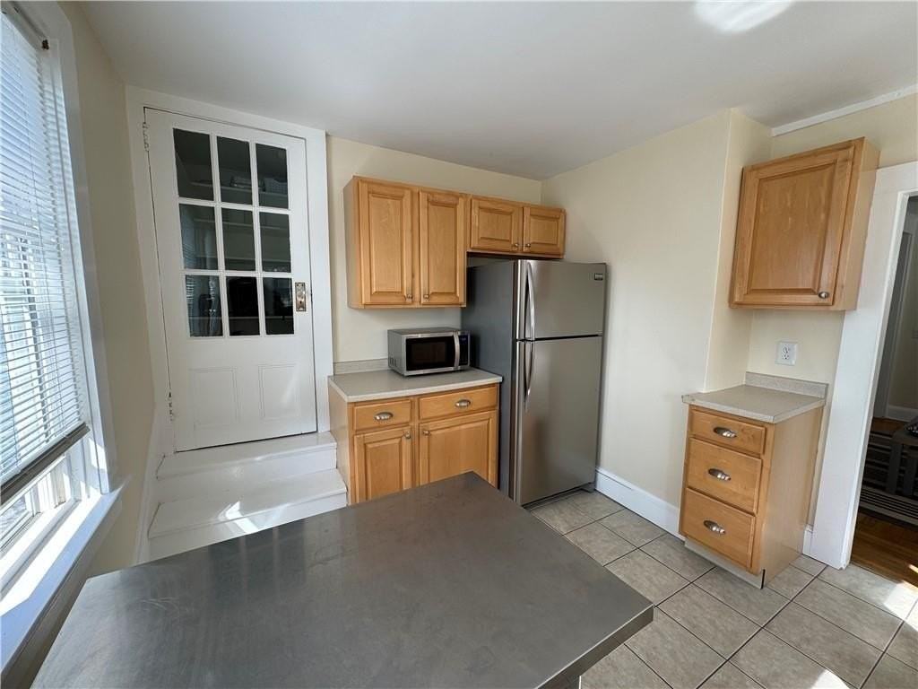 49 Connection St - Photo 2 of 34