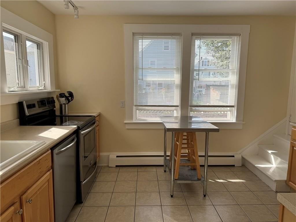 49 Connection St - Photo 3 of 34