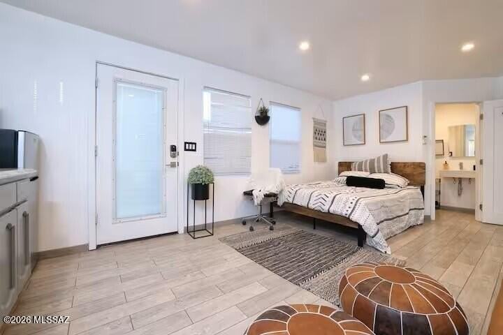 2039 E 8th St #B - Photo 5 of 12