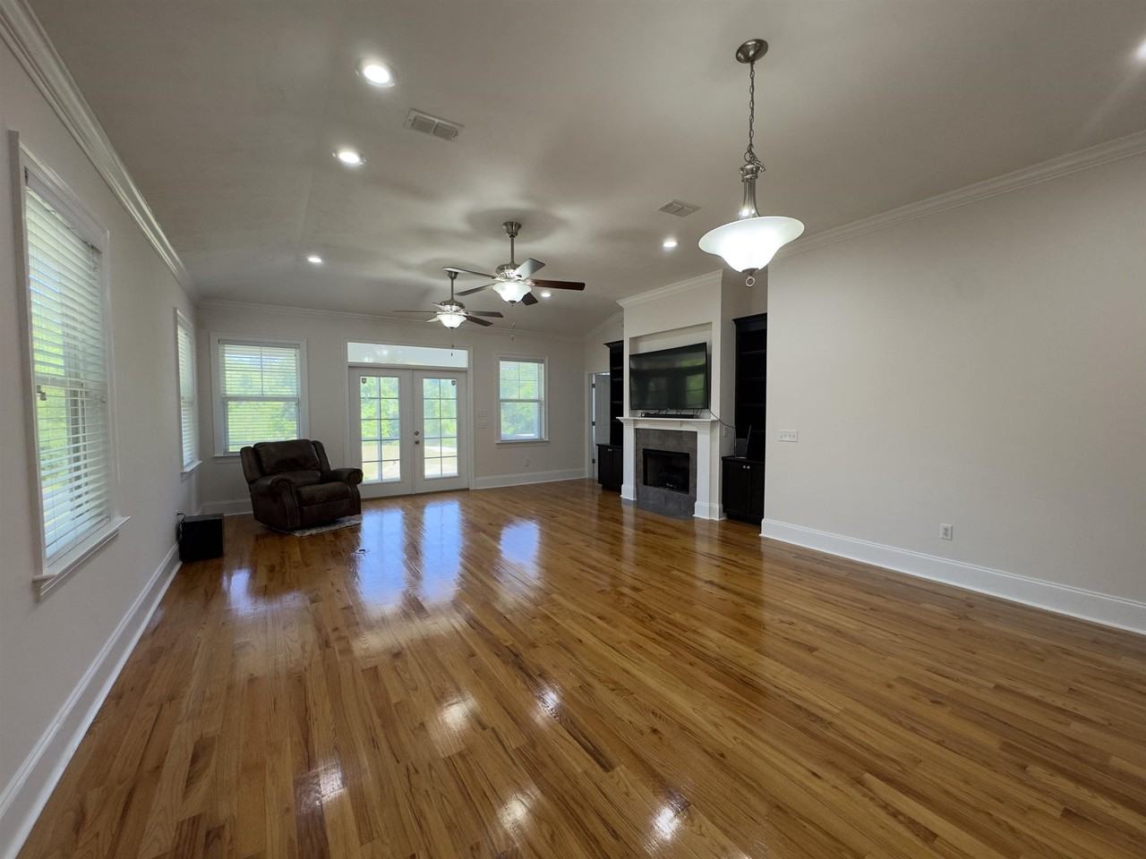 2604 Ulysses Rd - Photo 6 of 26