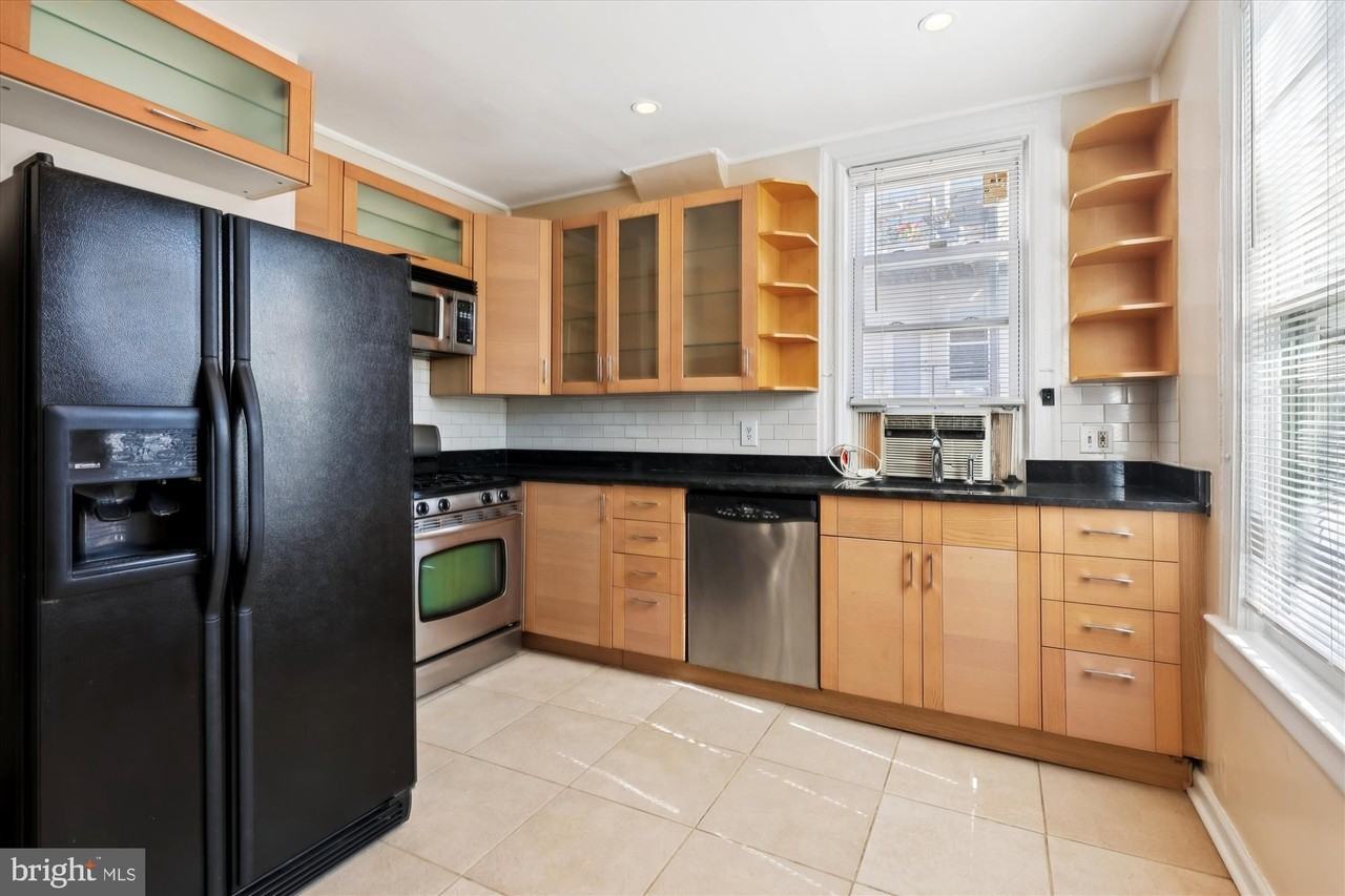 14 Seaton Pl Nw - Photo 4 of 32