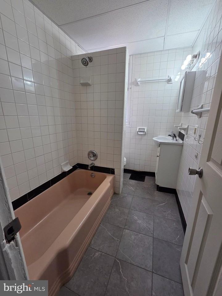 314 Concord Ave #2 - Photo 4 of 11