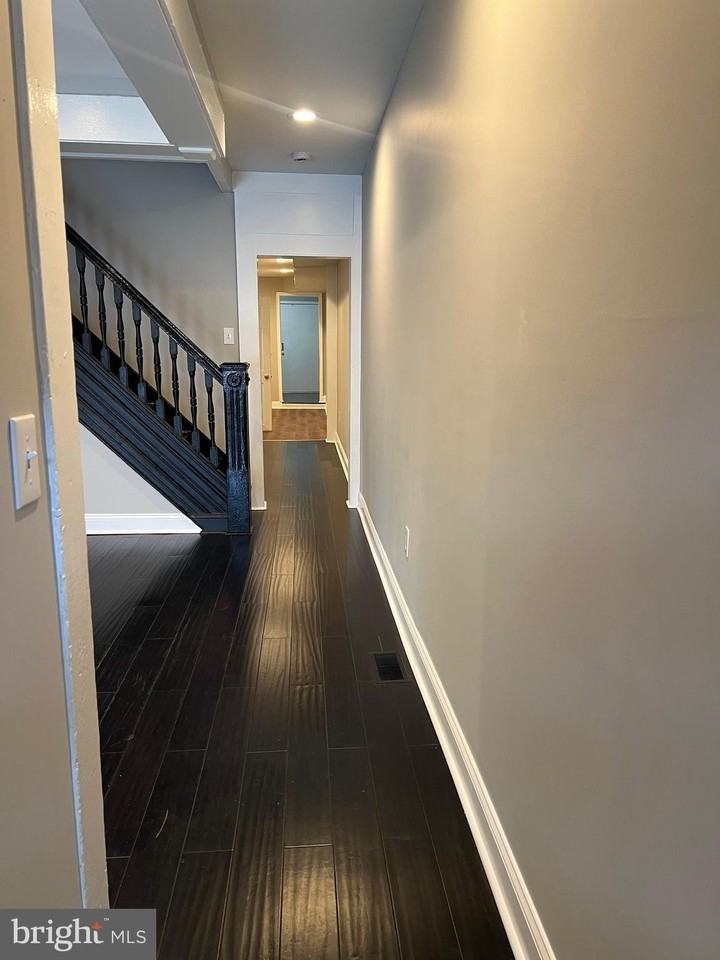 1812 Rutland Ave - Photo 3 of 23