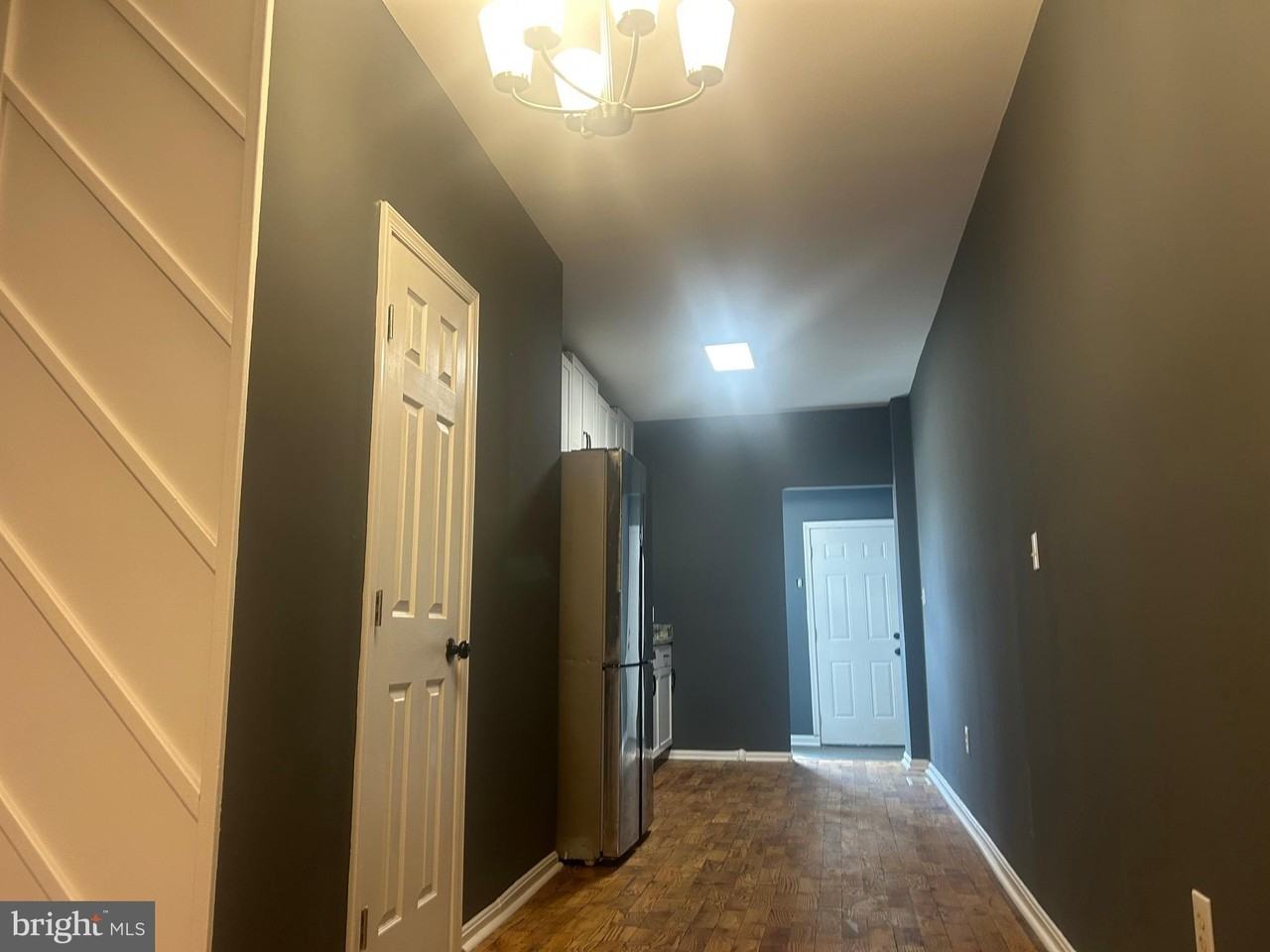 1516 N Mount St - Photo 7 of 26