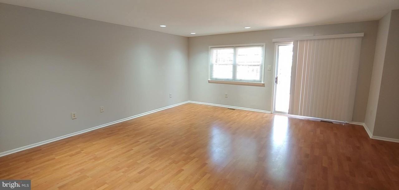 25 Hamlet Dr - Photo 4 of 28