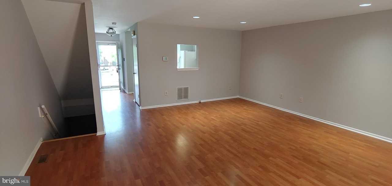 25 Hamlet Dr - Photo 5 of 28