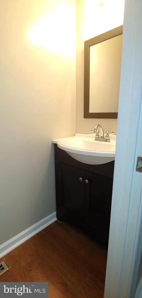 4 Steeplejack Ct - Photo 5 of 33