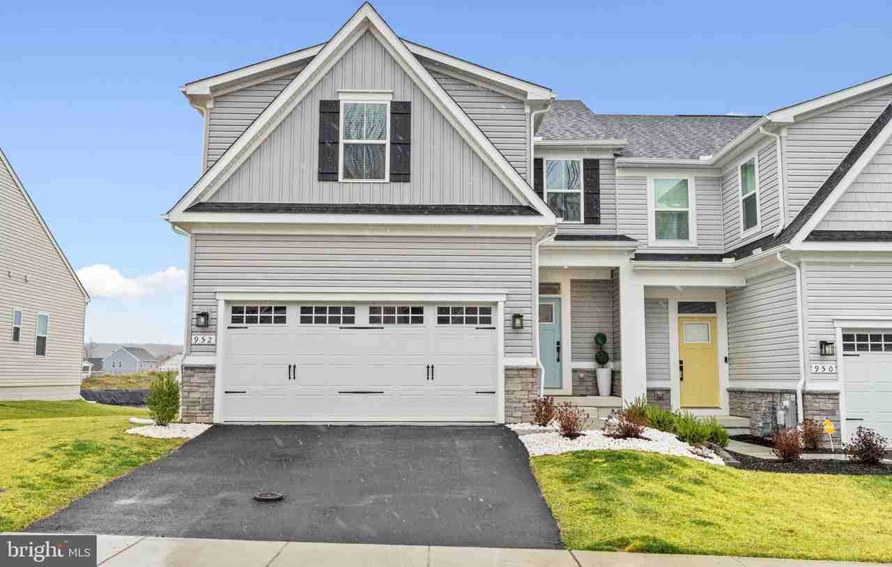 952 Swilken Bridge Rd - Photo 3 of 39