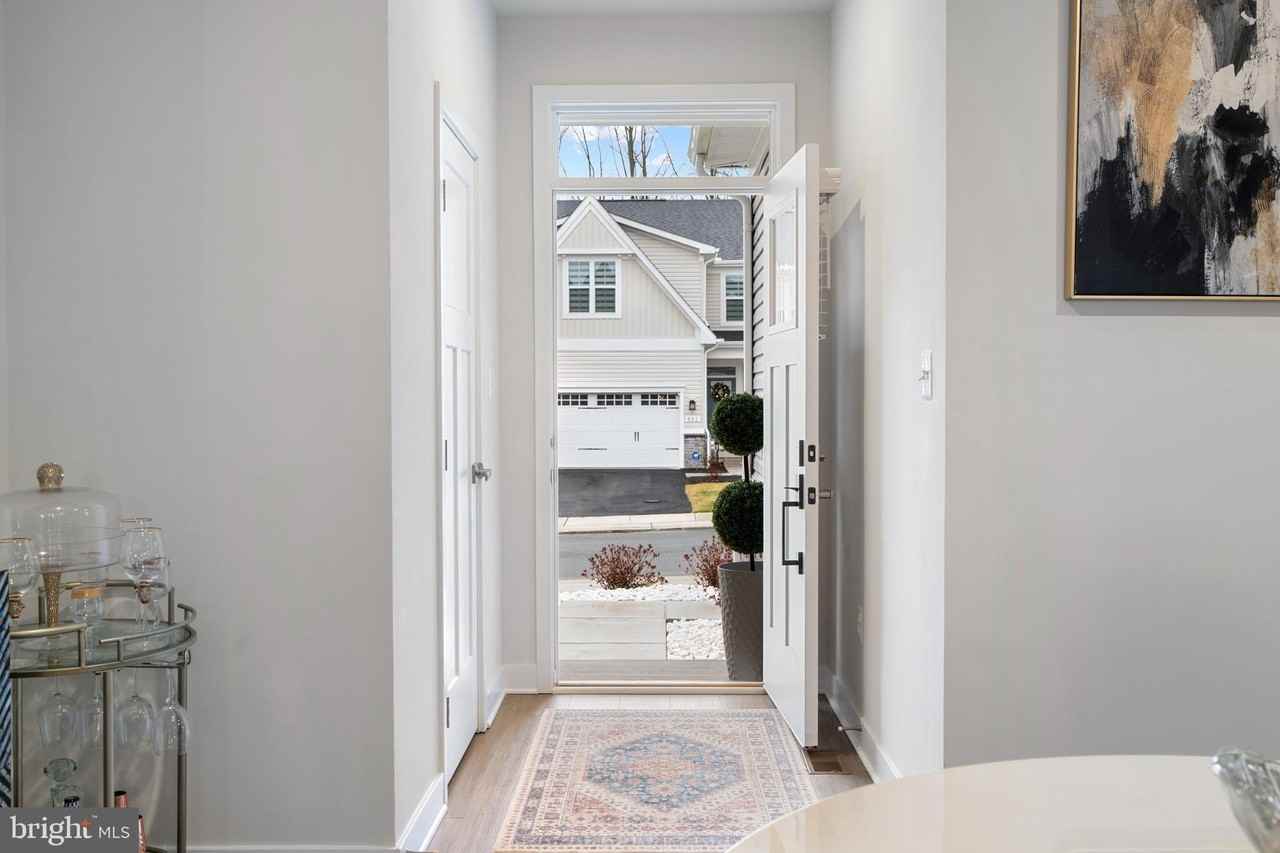 952 Swilken Bridge Rd - Photo 5 of 39