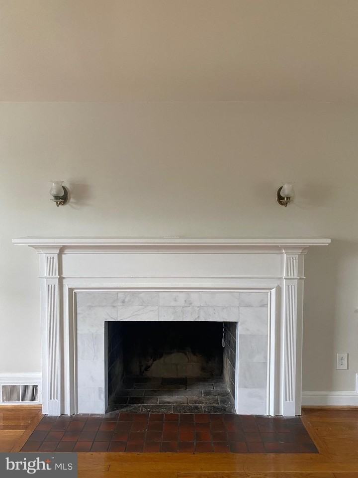 4412 Jones Bridge Rd - Photo 7 of 19