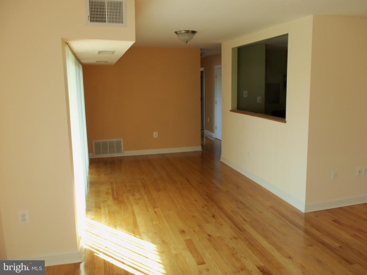 6300 Hil Mar Dr #9 - Photo 4 of 11