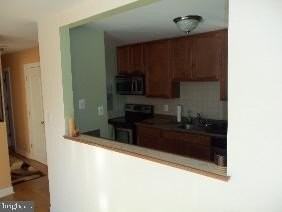 6300 Hil Mar Dr #9 - Photo 5 of 11