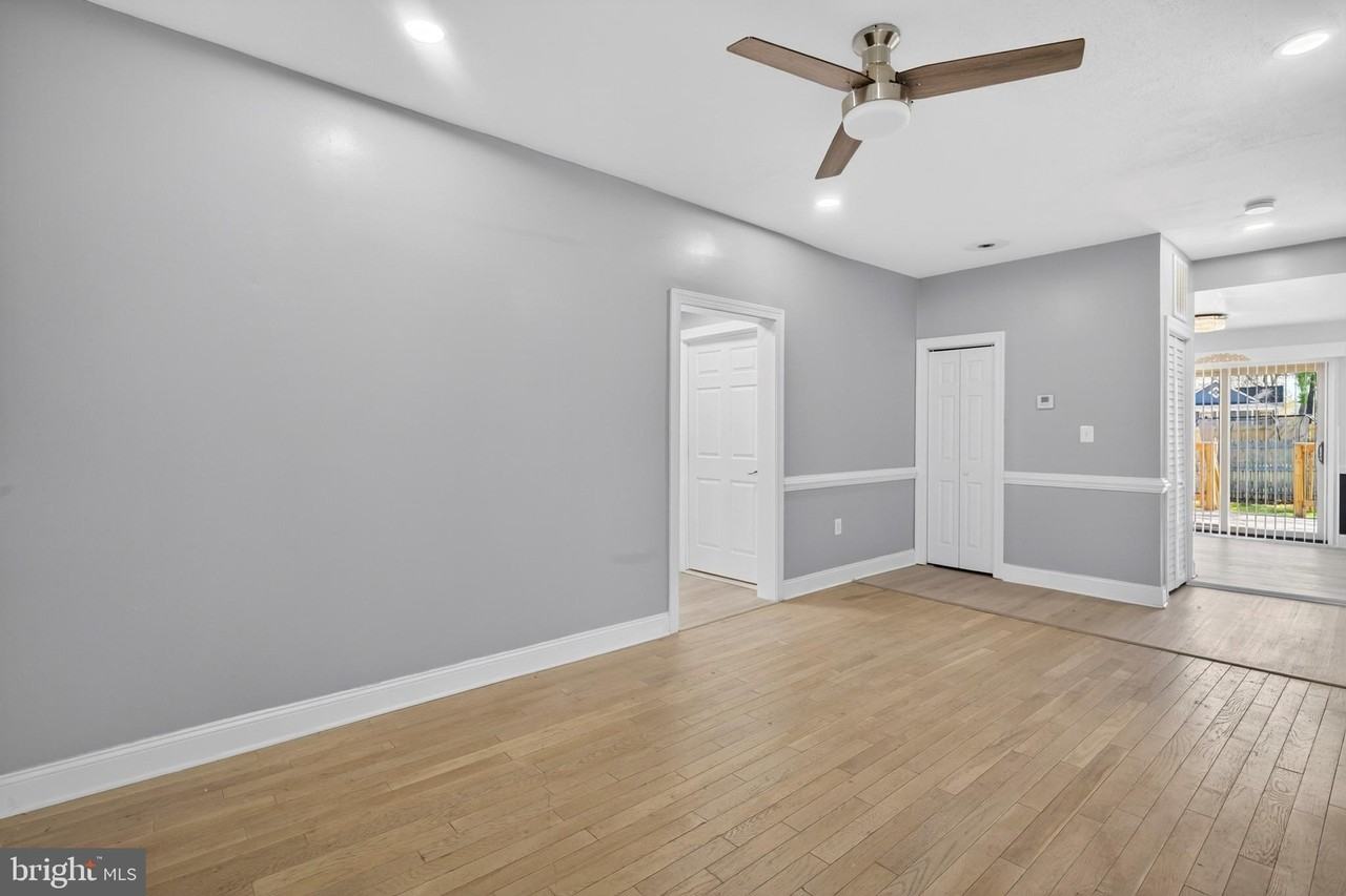 505 69th St - Photo 6 of 28