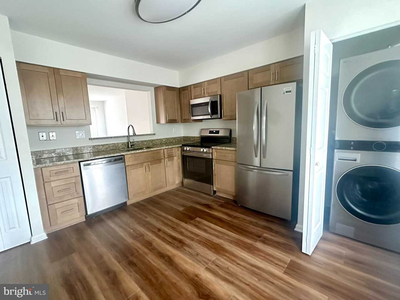 14510 London Ln - Photo 6 of 23