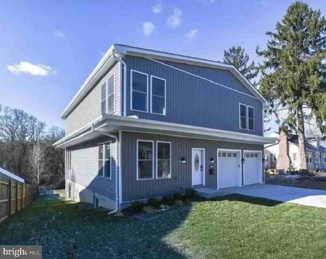 4719 Prince Georges Ave - Photo 2 of 11