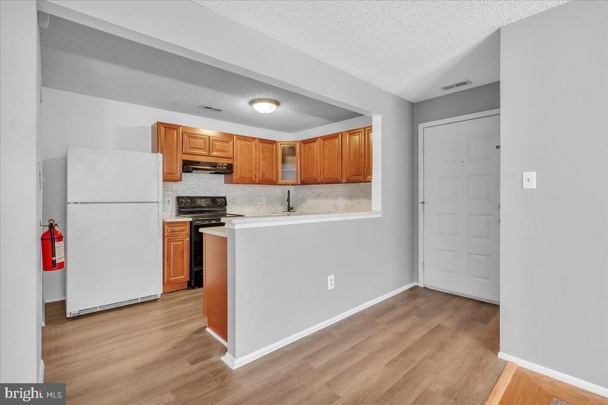 5512-B Aberdeen Dr - Photo 5 of 16