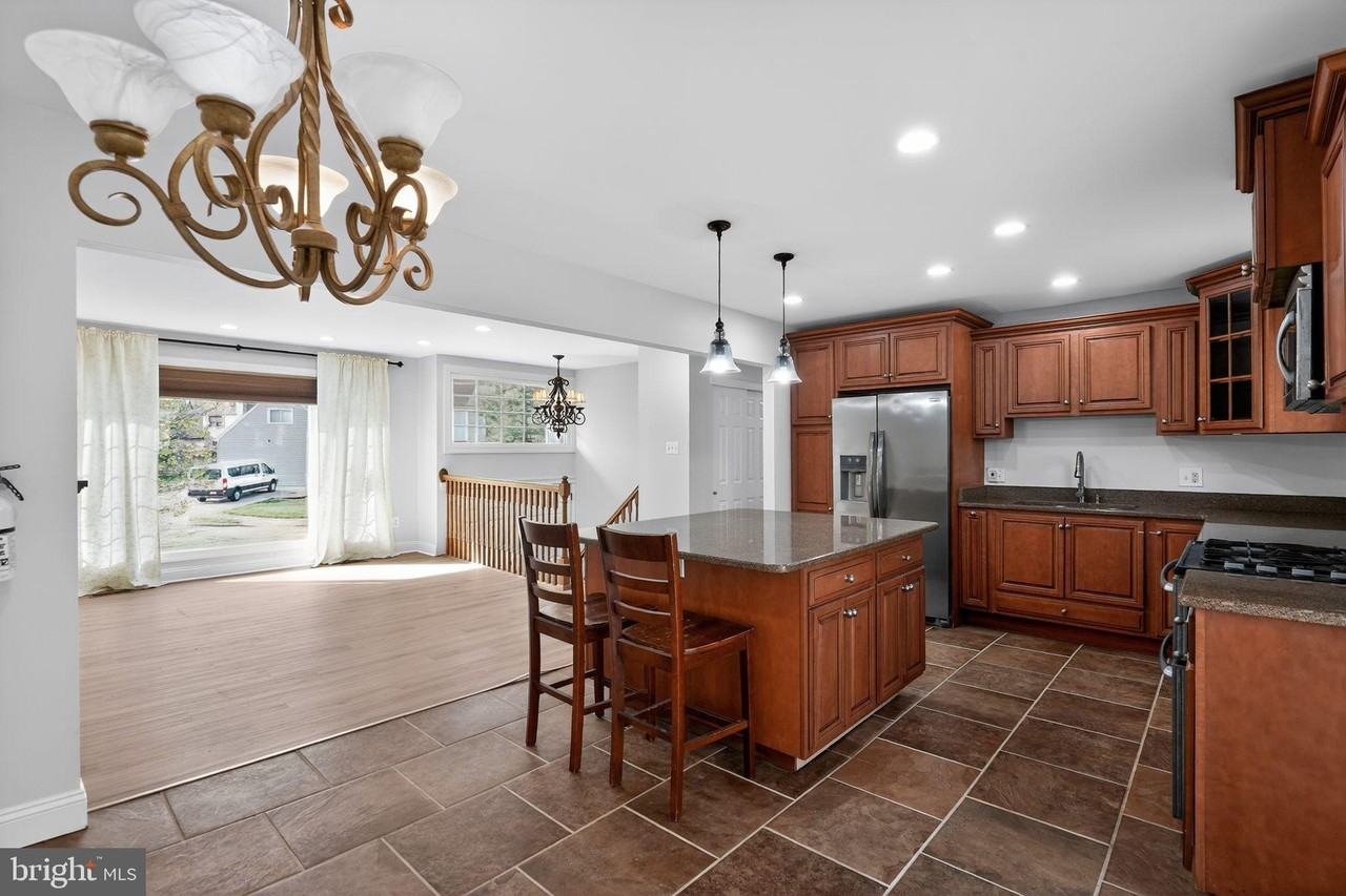 73 Greenvale Rd - Photo 4 of 23