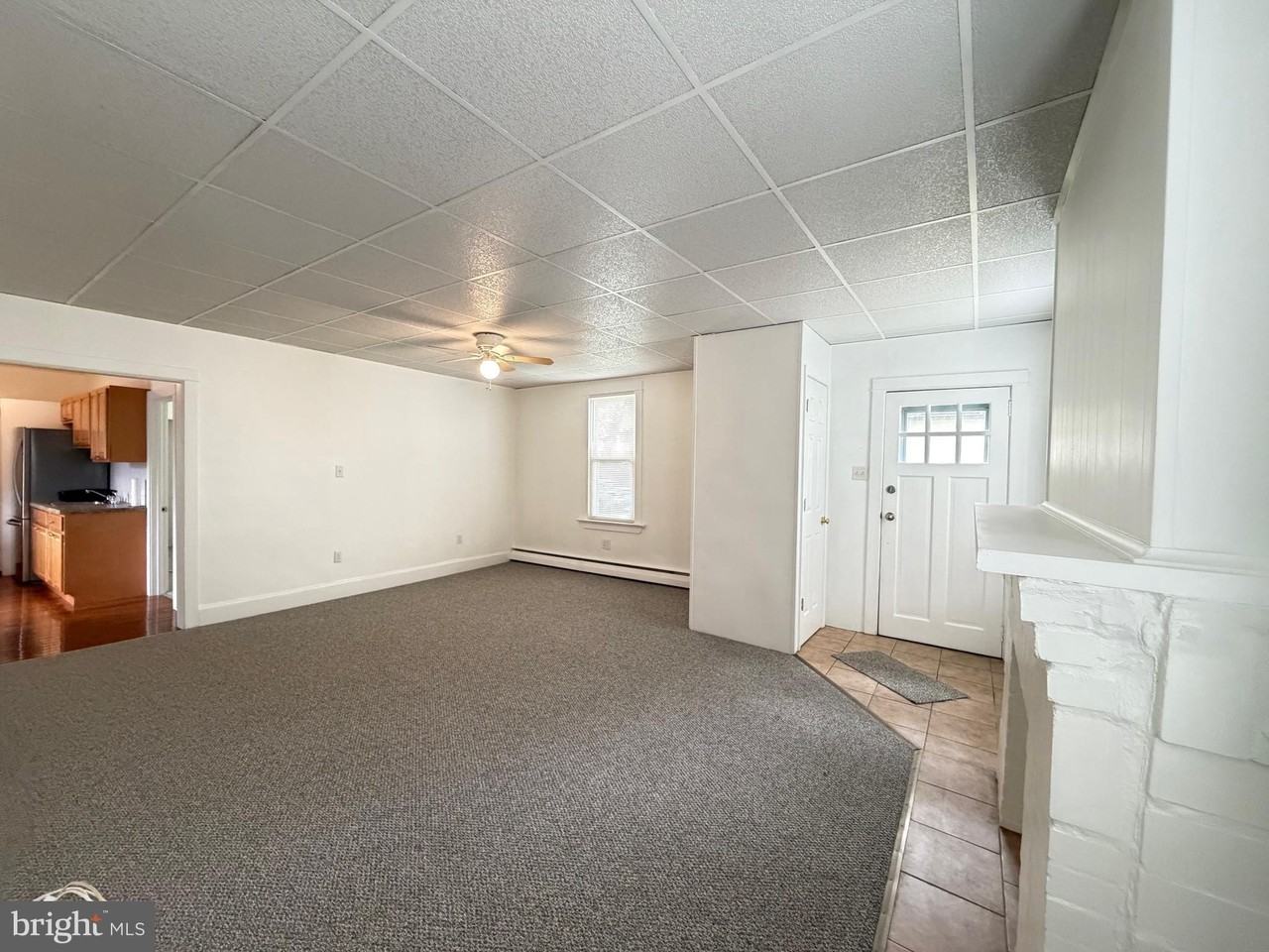 1087 Buttonwood Ave - Photo 5 of 16