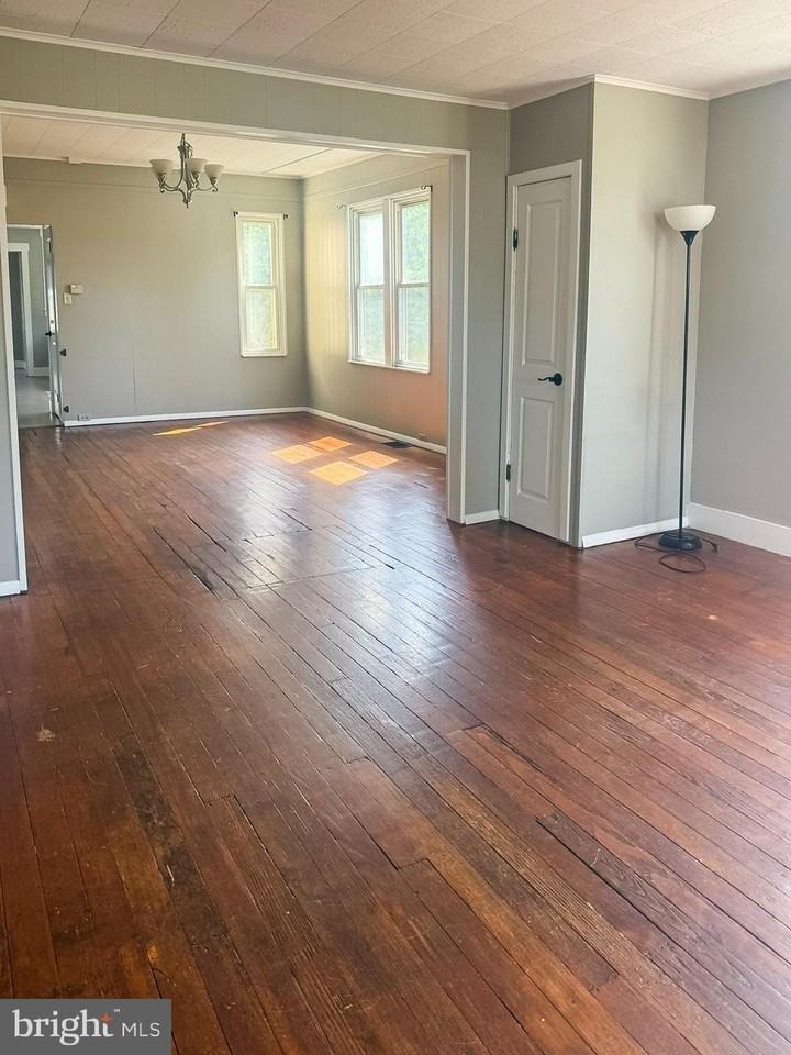 11 W 2nd Ave - Photo 3 of 8