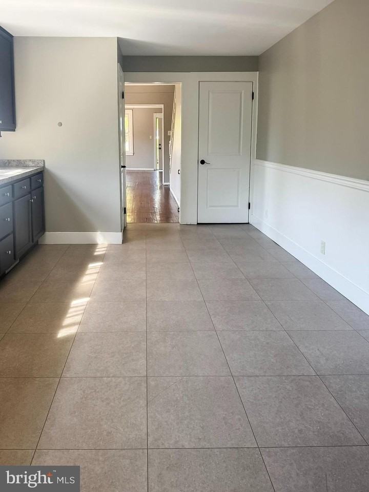 11 W 2nd Ave - Photo 5 of 8