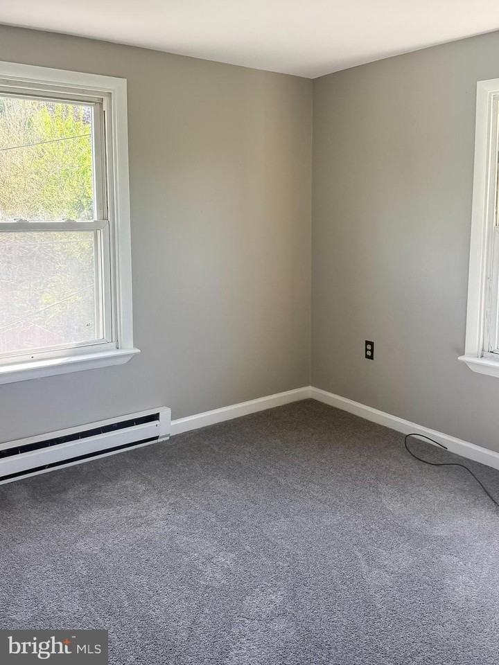 11 W 2nd Ave - Photo 6 of 8