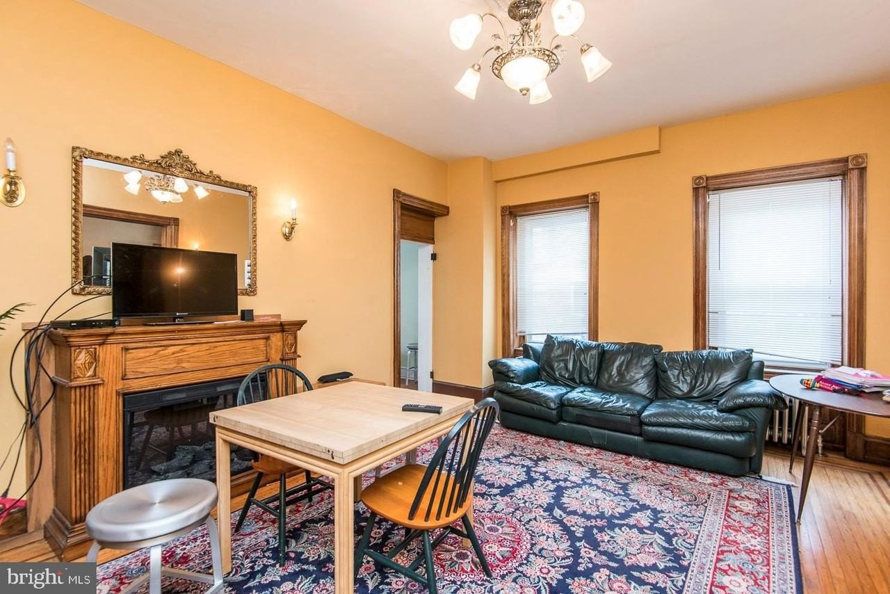 133 Dupont St - Photo 7 of 24