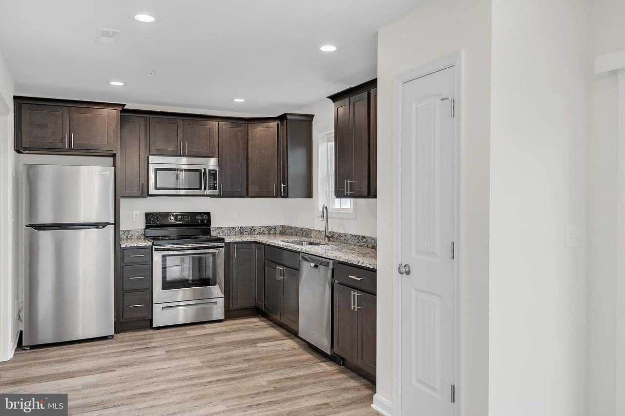 406 Valor Way - Photo 6 of 22