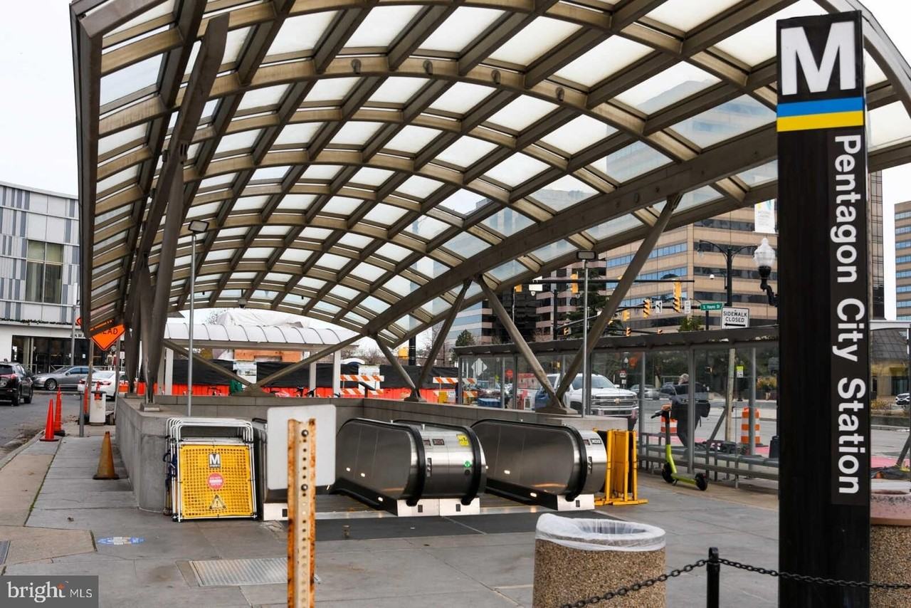 629 20th St S - Photo 2 of 38