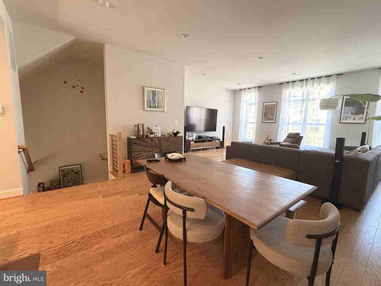 12305 W Oaks Dr - Photo 6 of 23