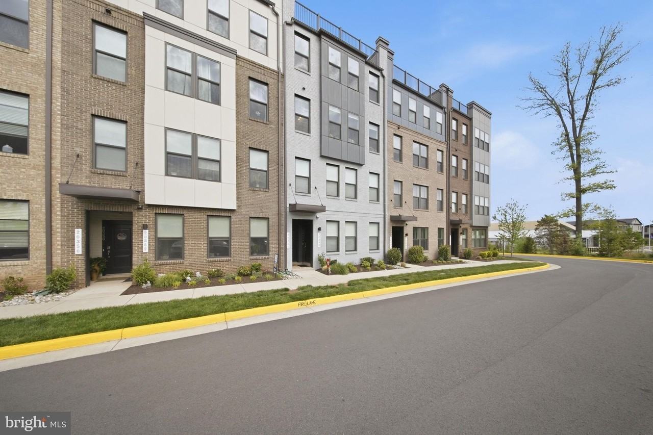 20354 Newfoundland Sq - Photo 4 of 25