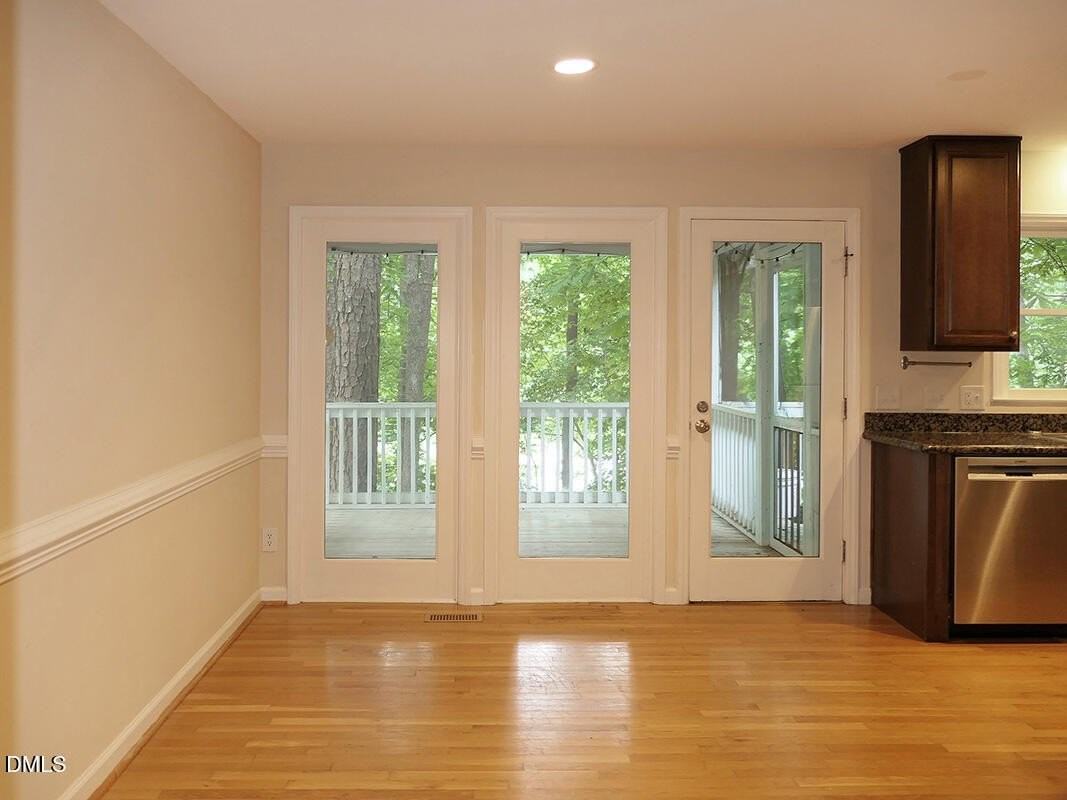 321 Forbush Mountain Dr - Photo 5 of 19