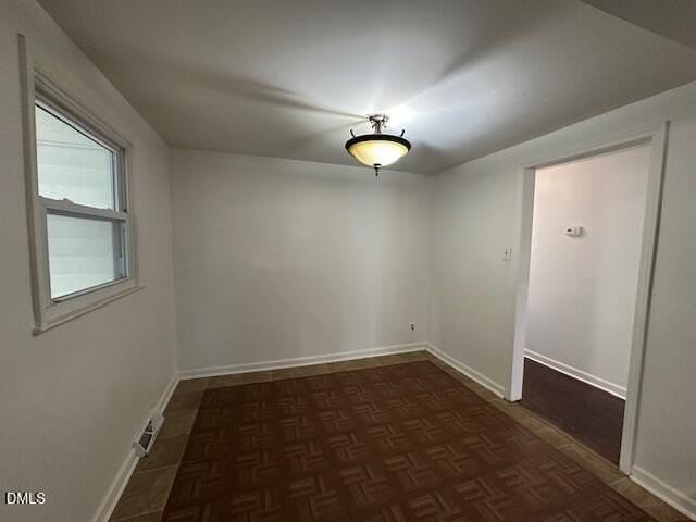 1718 Lamb Ave - Photo 3 of 10