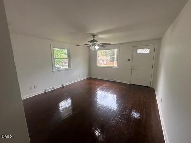 1718 Lamb Ave - Photo 4 of 10