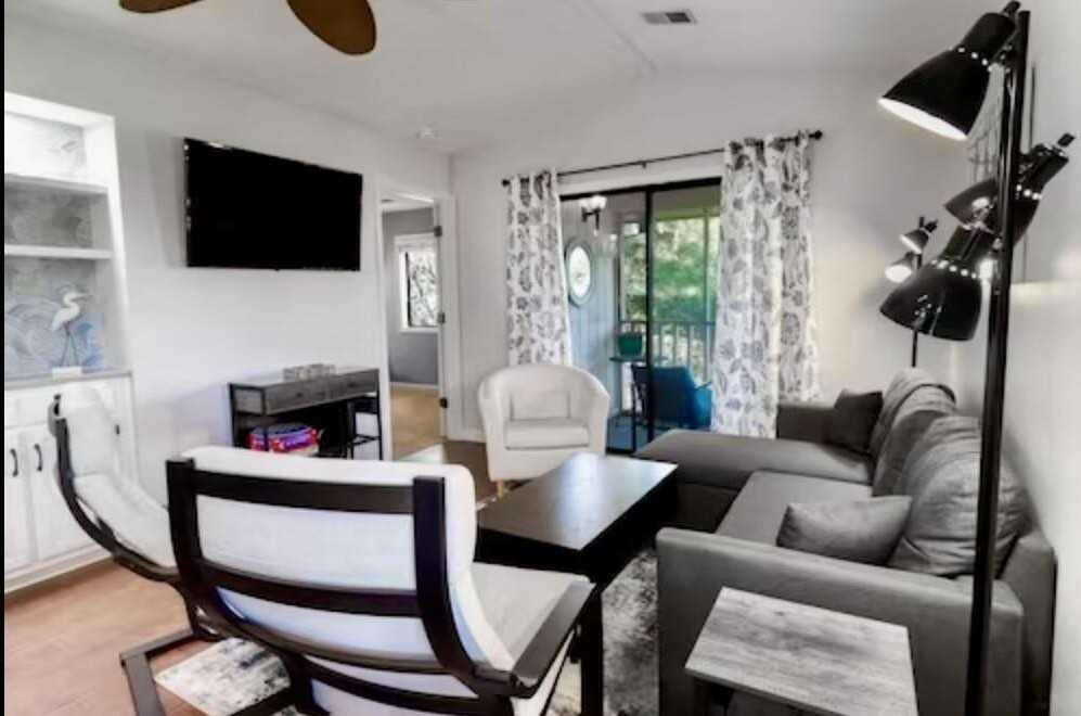 4109 Pinehurst Cir - Photo 6 of 17