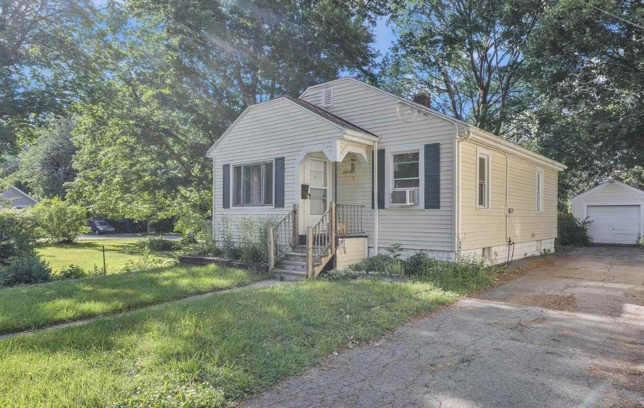 1012 Greenwood Ave #1 - Photo 3 of 32