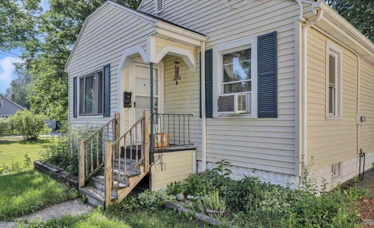 1012 Greenwood Ave #1 - Photo 4 of 32